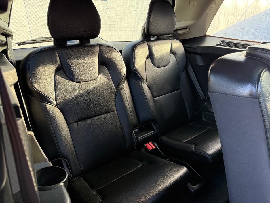 2016 Volvo XC90 T8 PHEV MOMENTUM GT 7 Seater Auto €21,950