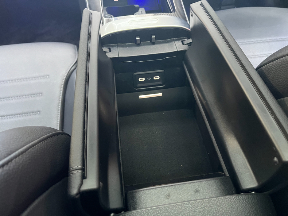 2024 Mercedes-Benz C Class - image 22