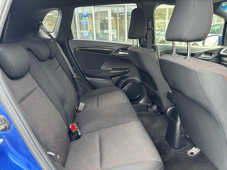 2014 Honda Fit - image 10