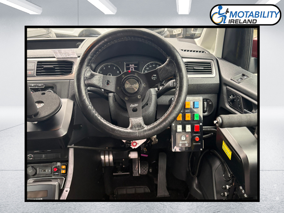 2018 Volkswagen Caddy - image 12