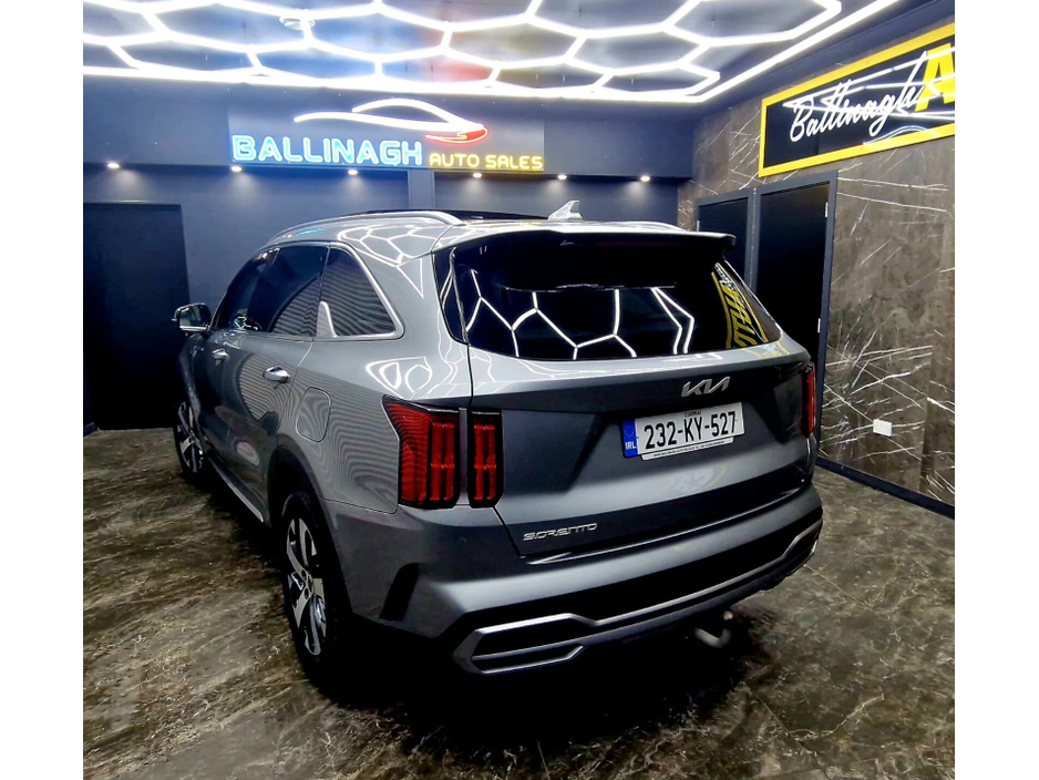 2023 Kia Sorento 2.2 K4 4X2 Diesel 7 seats €42,950