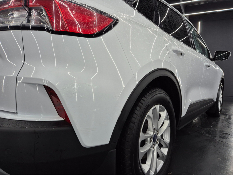 2021 Ford Kuga - image 6