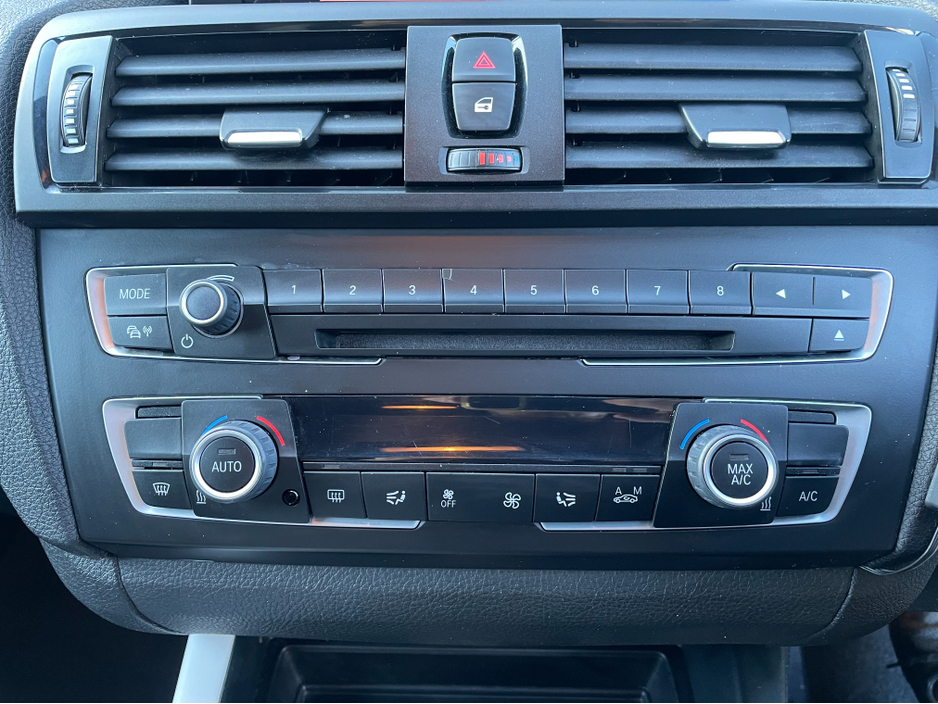 2015 BMW 1 Series - image 15