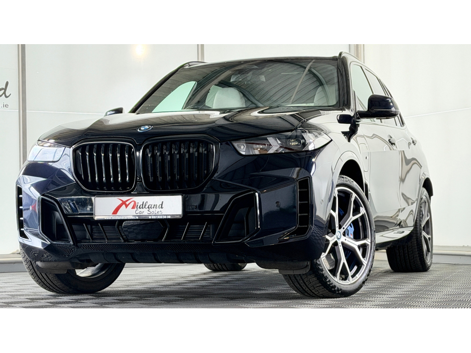 2024 BMW X5 - image 13