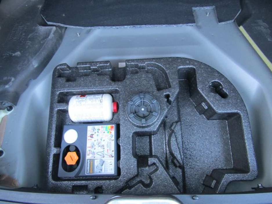 2014 Volvo XC60 - image 30