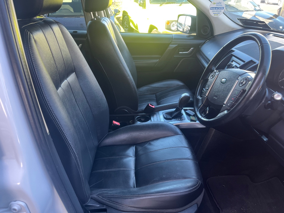 2013 Land Rover Freelander - image 6