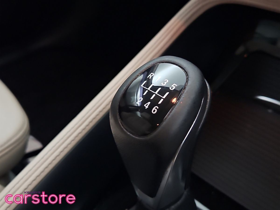 2018 BMW X1 - image 19