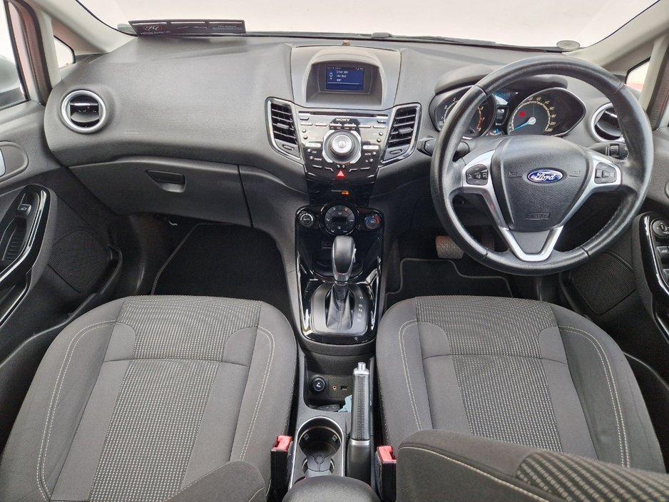 2016 Ford Fiesta - image 26