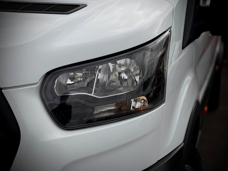 2023 Ford Transit - image 27