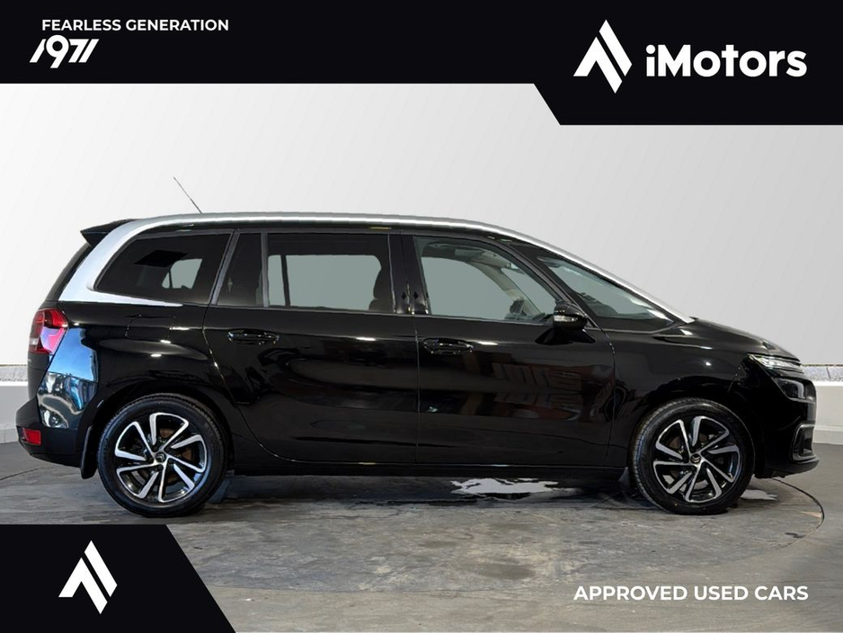 2022 Citroen Grand C4 Picasso - image 2