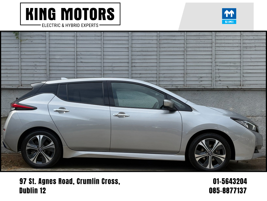 2022 Nissan Leaf - image 2