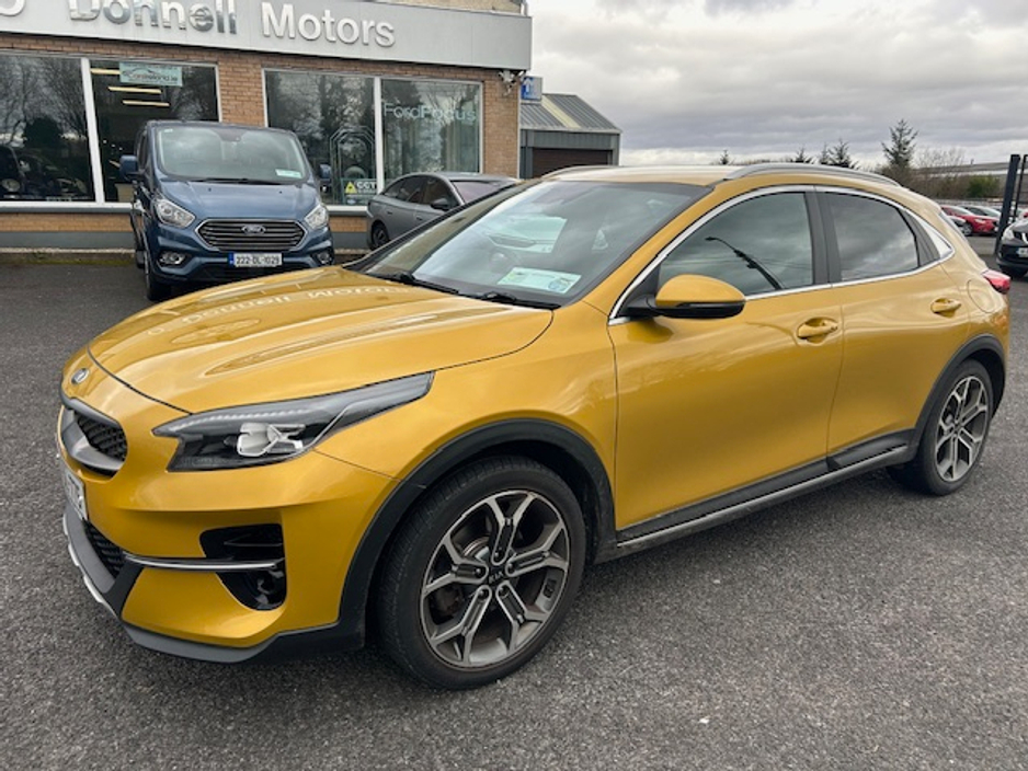 2019 Kia XCeed - image 2