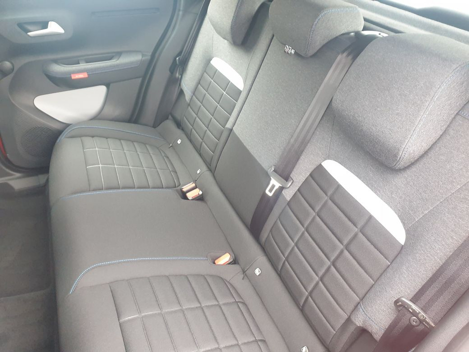 2026 Citroen e-C3 - image 16