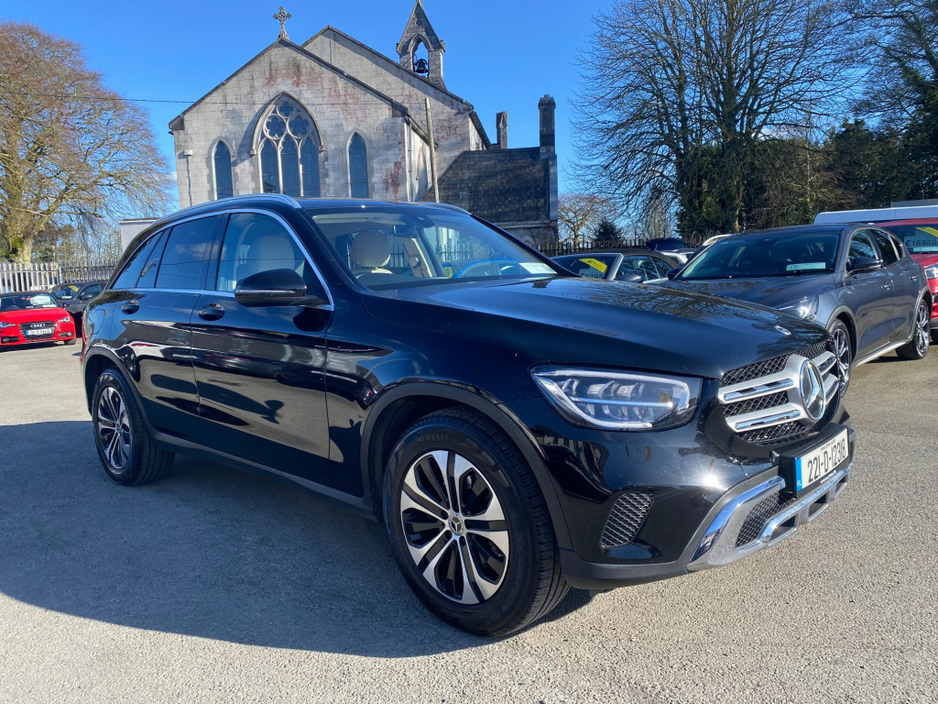 2022 Mercedes-Benz GLC Class - image 4