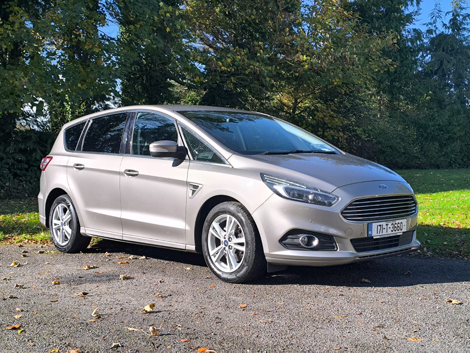 2017 Ford S-Max - image 3