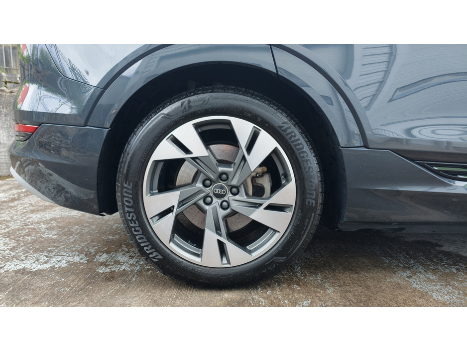 2023 Audi e-tron - image 11