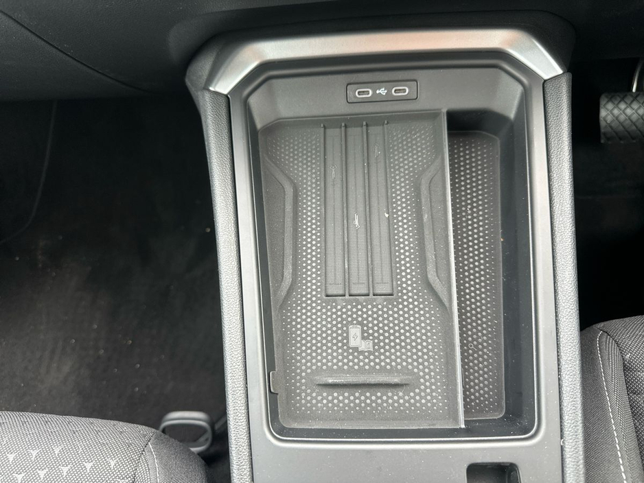 2026 Volkswagen T-Roc - image 18