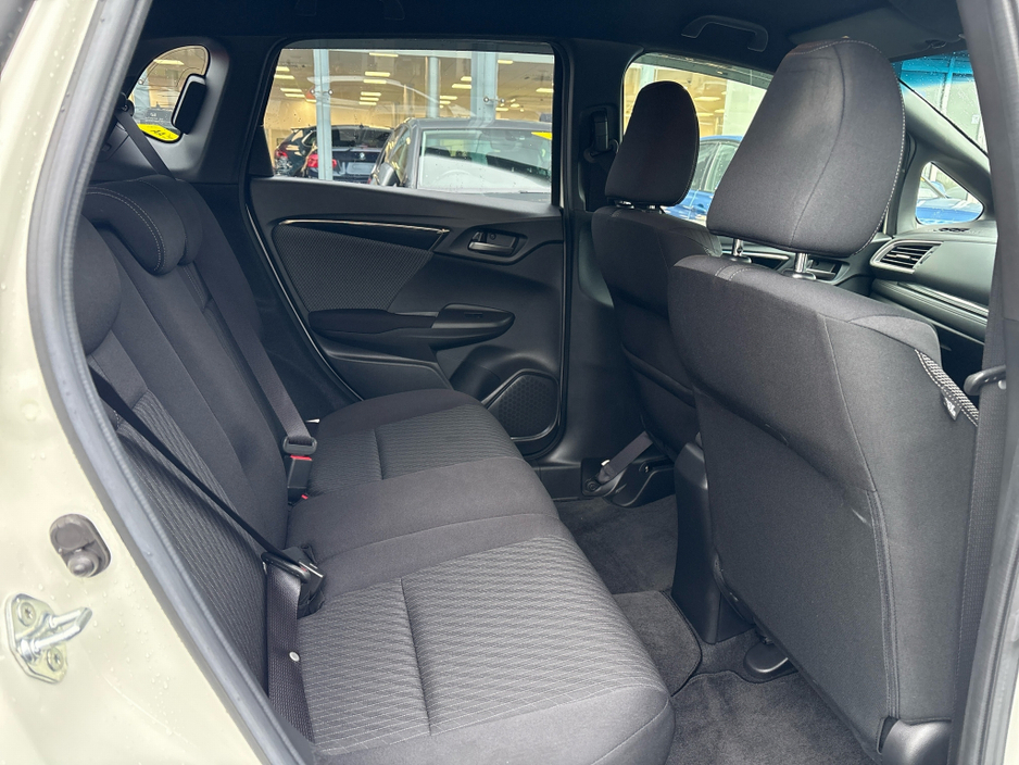 2017 Honda Fit 1.5L Petrol Hybrid Automatic €13,950