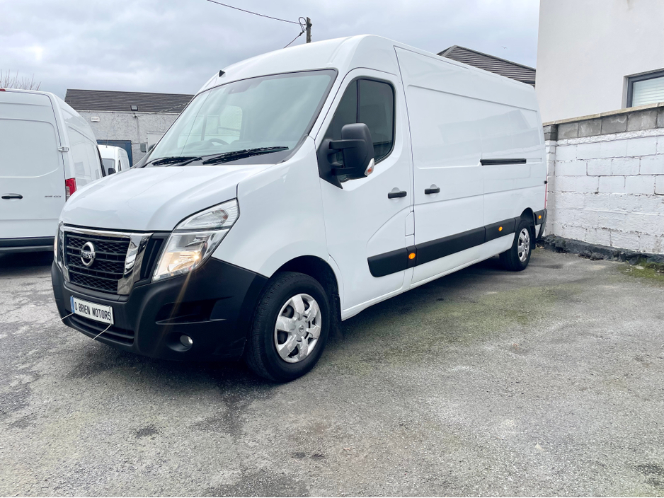 2021 Nissan NV400 - image 34