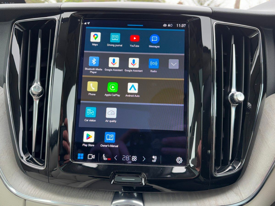 2023 Volvo XC60 BLONDE LEATHER PLUS BRIGHT T6 RECHARGE €45,995