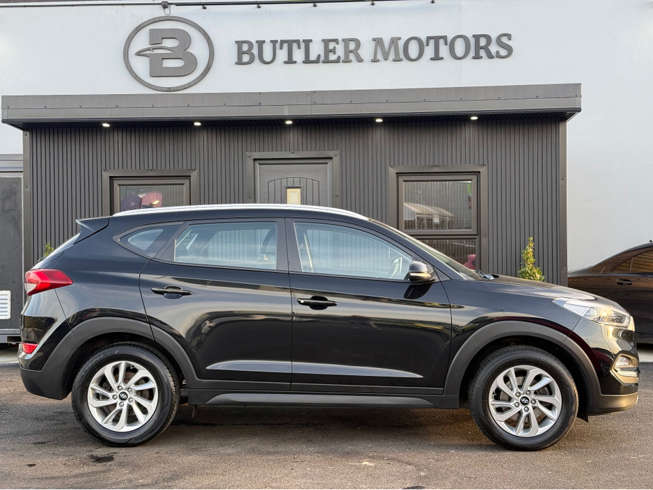 2017 Hyundai Tucson - image 5