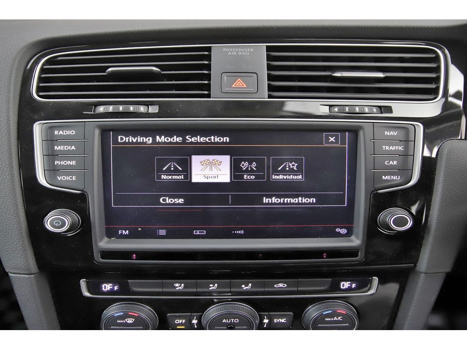 2016 Volkswagen Golf 1.4 TSI DSG HIGHLINE 103KW *UPGRADED 17" ALLOY WHEELS* €16,890