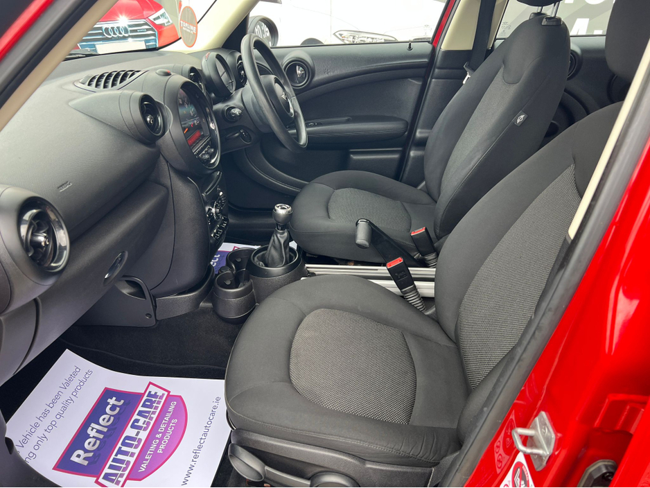 2015 MINI Countryman - image 11