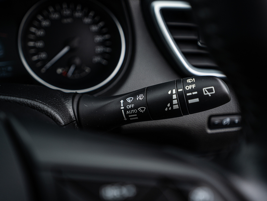 2018 Nissan Qashqai - image 23