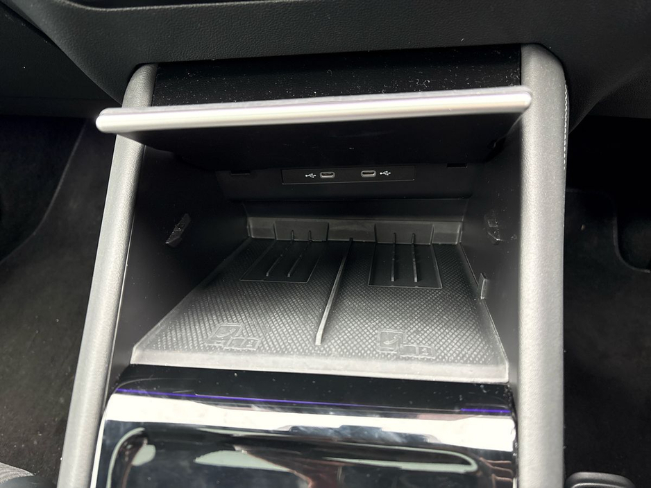 2025 Volkswagen Tiguan - image 20