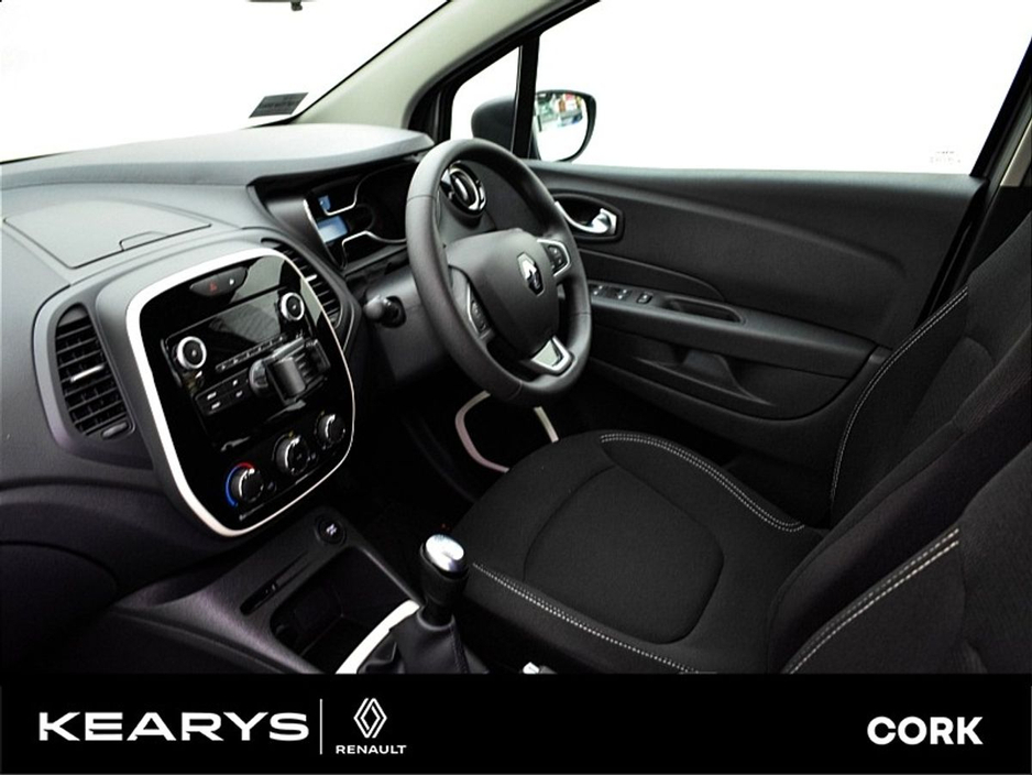 2020 Renault Captur - image 5