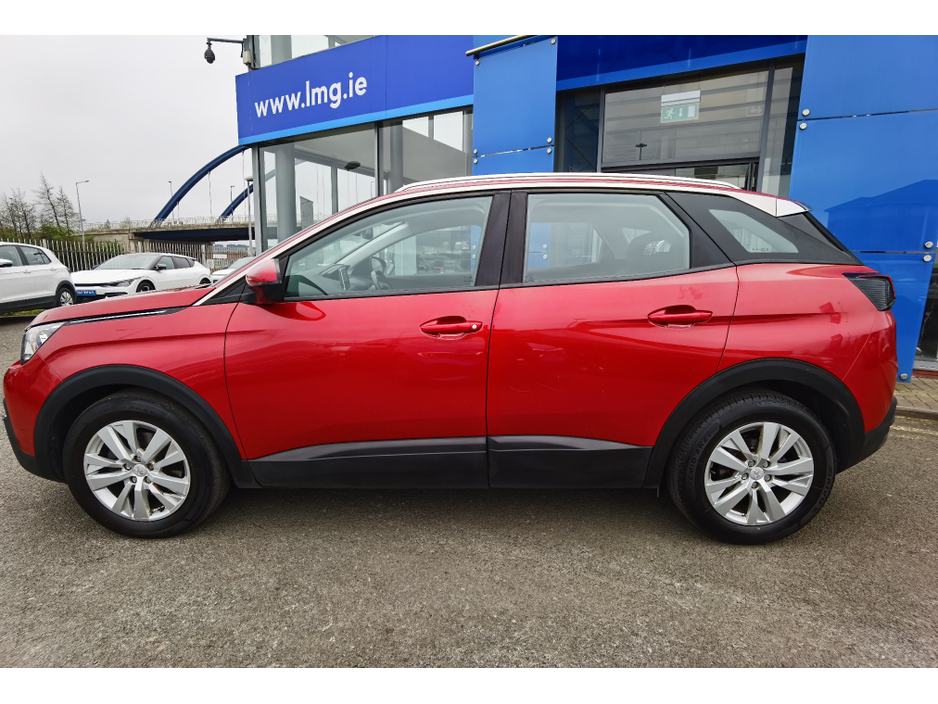 2017 Peugeot 3008 - image 7