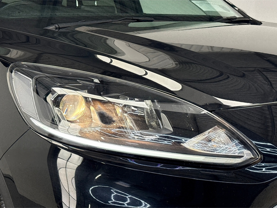 2023 Ford Kuga TITANIUM 2.5 PHEV**DIGITAL DASH**MULTIFUNCTIONAL STEERING WHEEL**DUAL CLIMATE CONTROL**BLUETOOTH**TOUCH SCREEN MEDIA DISPLAY**NAVIGATION**BLACK CLOTH INTERIOR**FINANCE AVAILABLE** €24,995