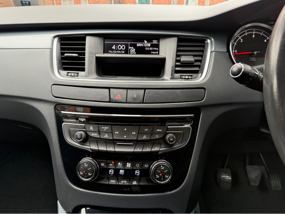 2014 Peugeot 508 - image 15