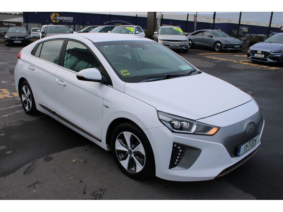 2017 Hyundai Ioniq - image 7