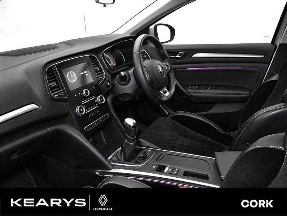 2020 Renault Megane - image 5