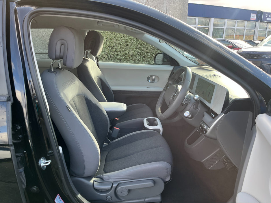 2023 Hyundai Ioniq 5 EXECUTIVE 58KW EV ELECTRIC //HEATED SEATS AND STEERING WHEEL//ADAPTIVE CRUISE CONTROL//SAT NAV//REVERSE CAMERA// €23,950