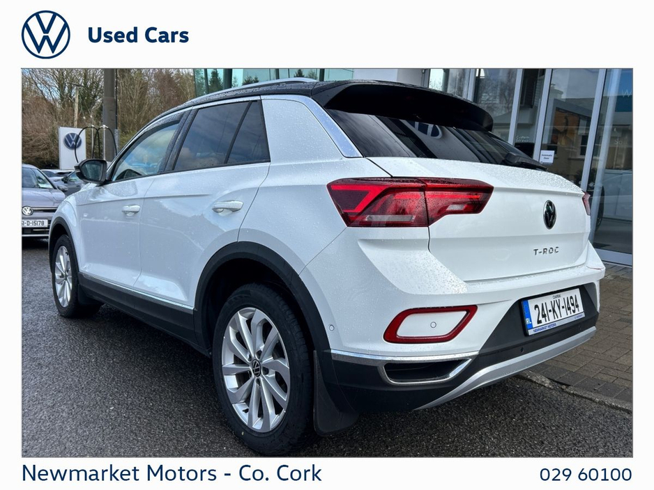 2024 Volkswagen T-Roc - image 12