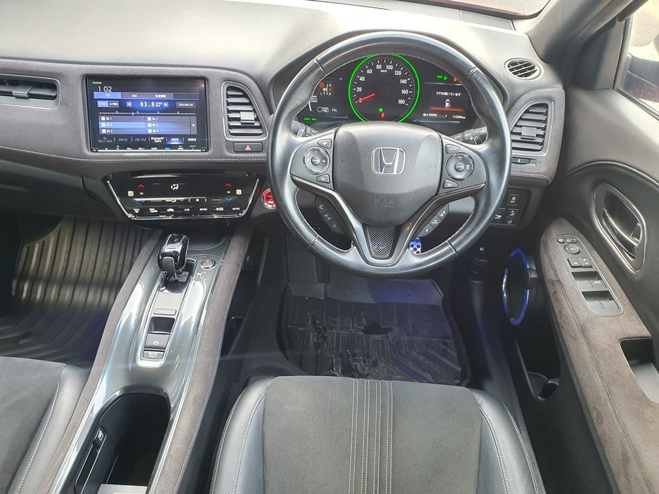 2018 Honda Vezel - image 11