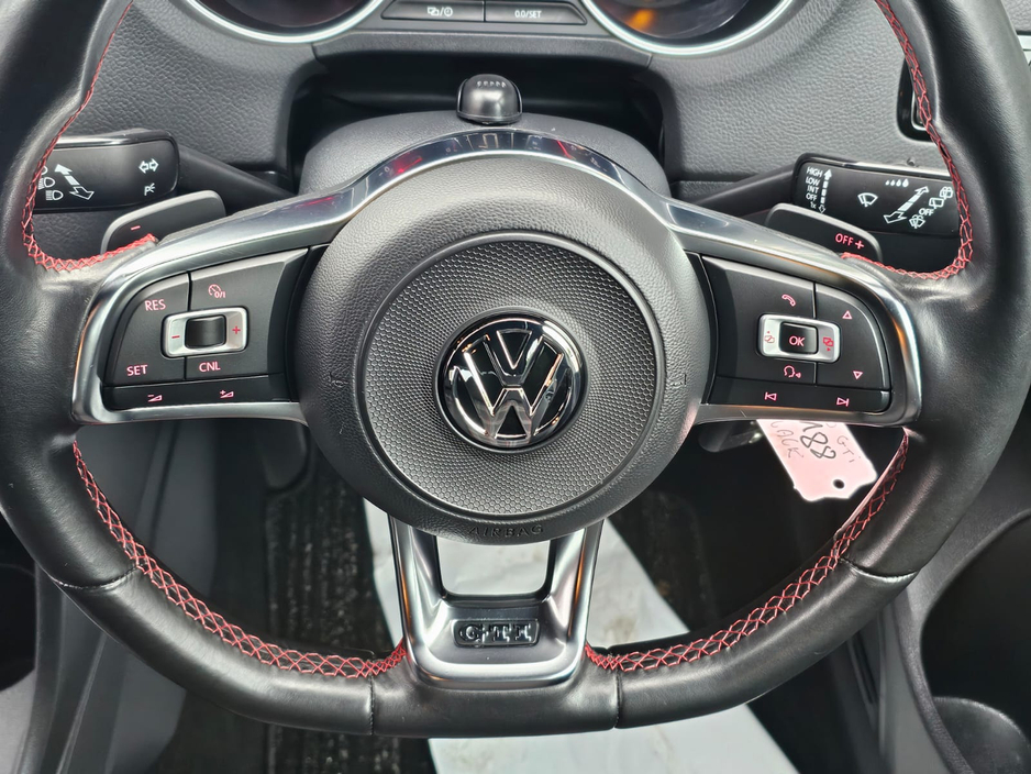 2017 Volkswagen Polo - image 27