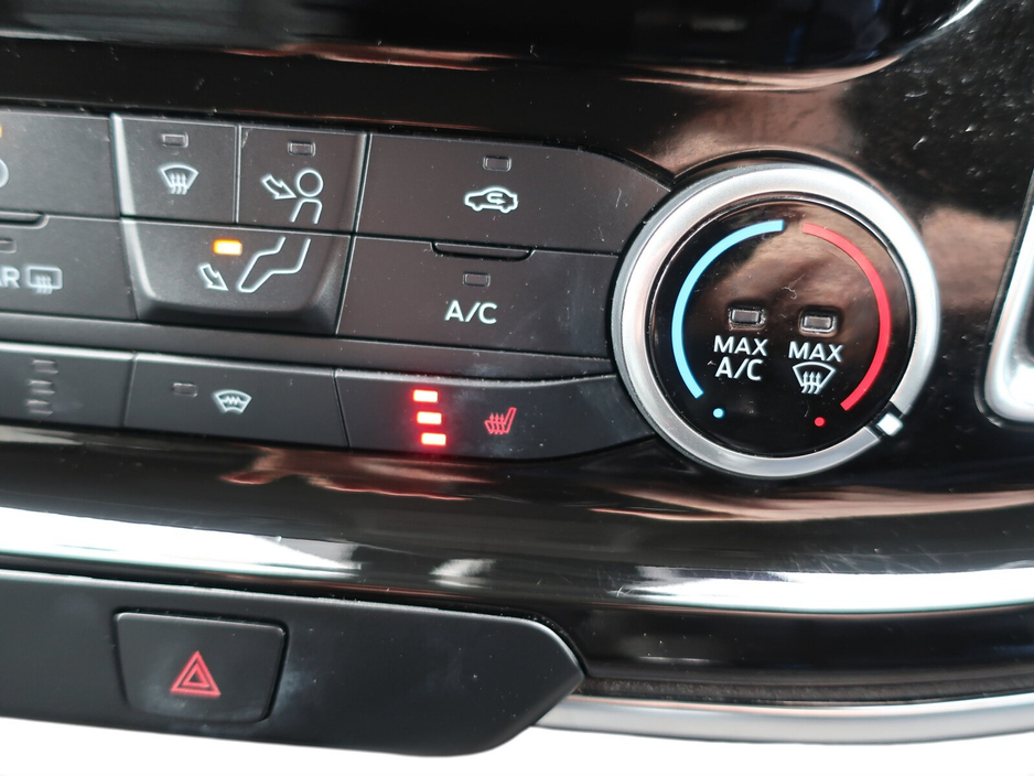 2023 Ford Tourneo - image 19