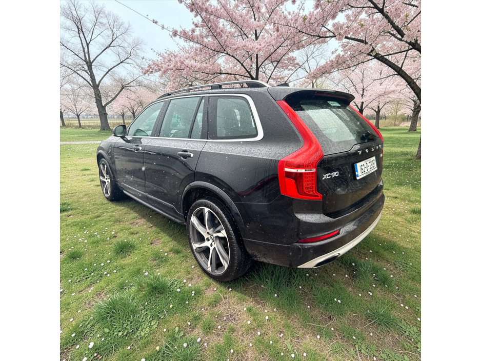 2016 Volvo XC90 - image 7