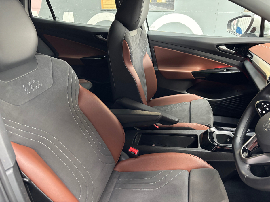 2022 Volkswagen ID.4 - image 8