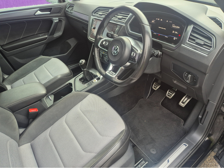 2020 Volkswagen Tiguan - image 15