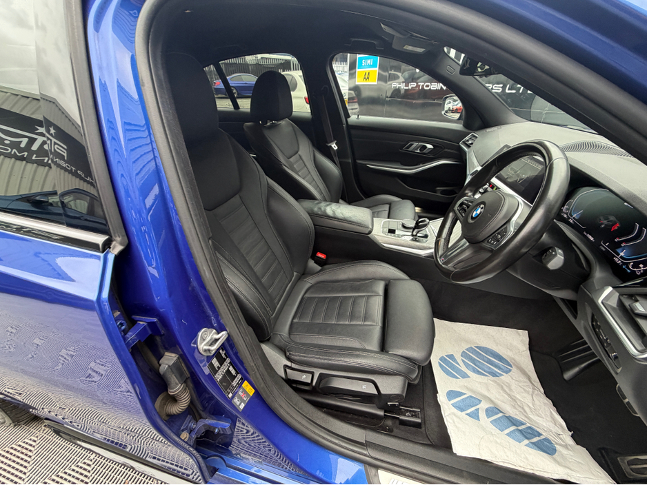 2020 BMW 3 Series - image 27