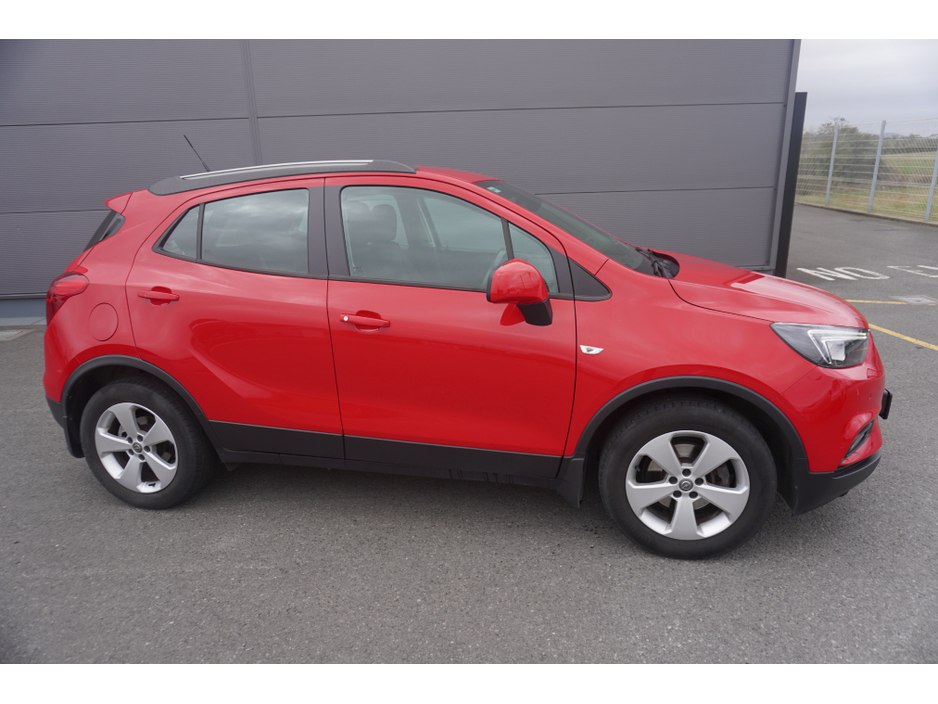 2019 Opel Mokka - image 2