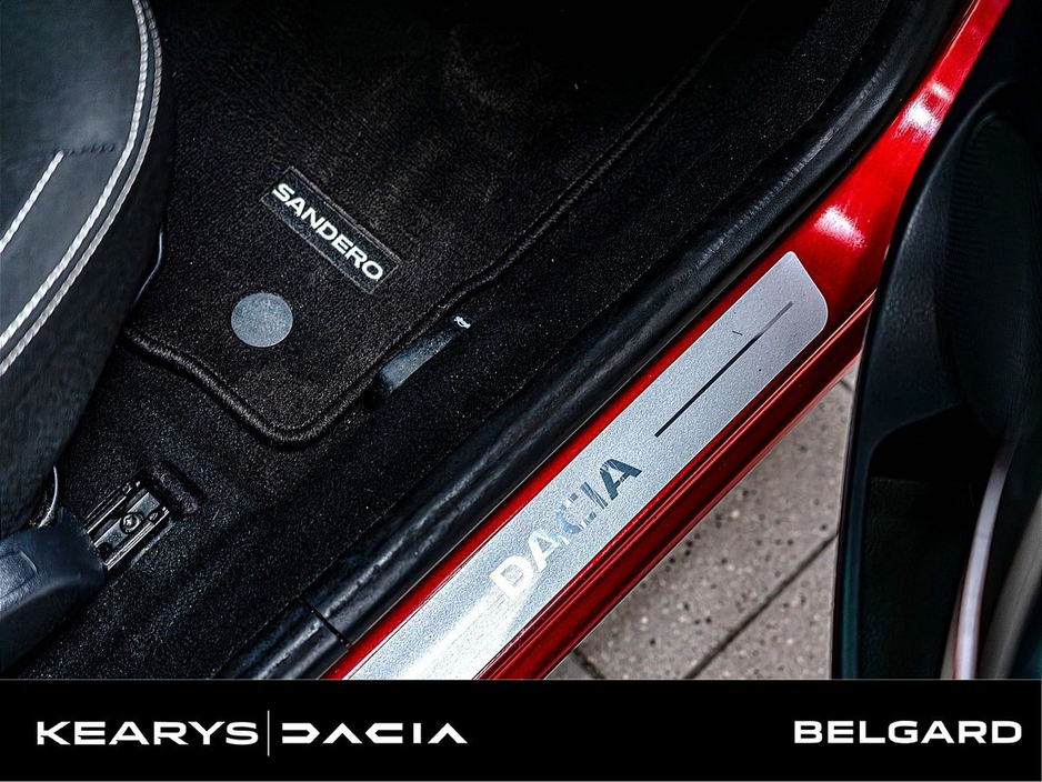 2015 Dacia Sandero - image 26