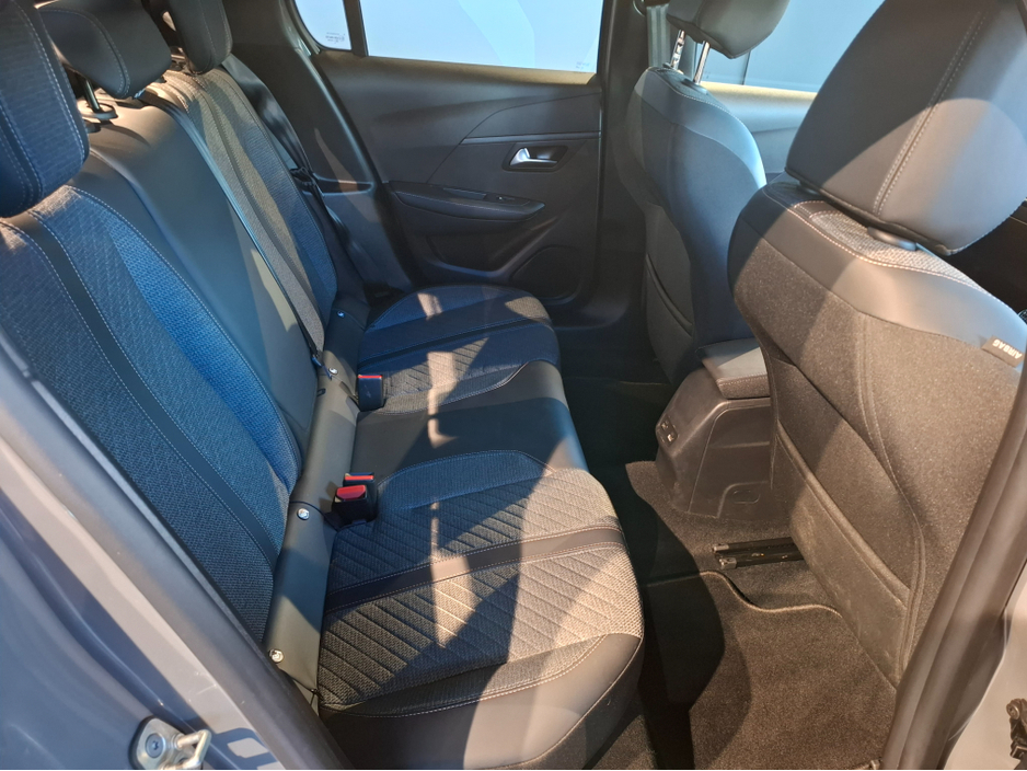 2024 Peugeot 208 ALLURE 1.2 100 4DR