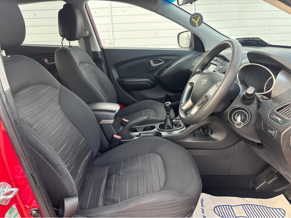 2014 Hyundai ix35 - image 5