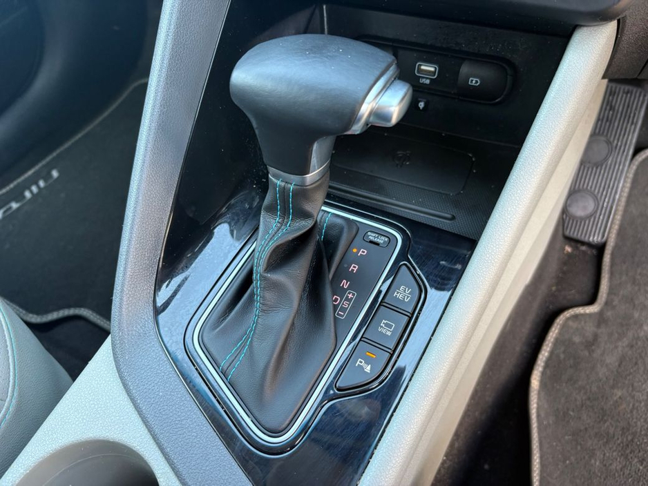 2021 Kia Niro - image 8