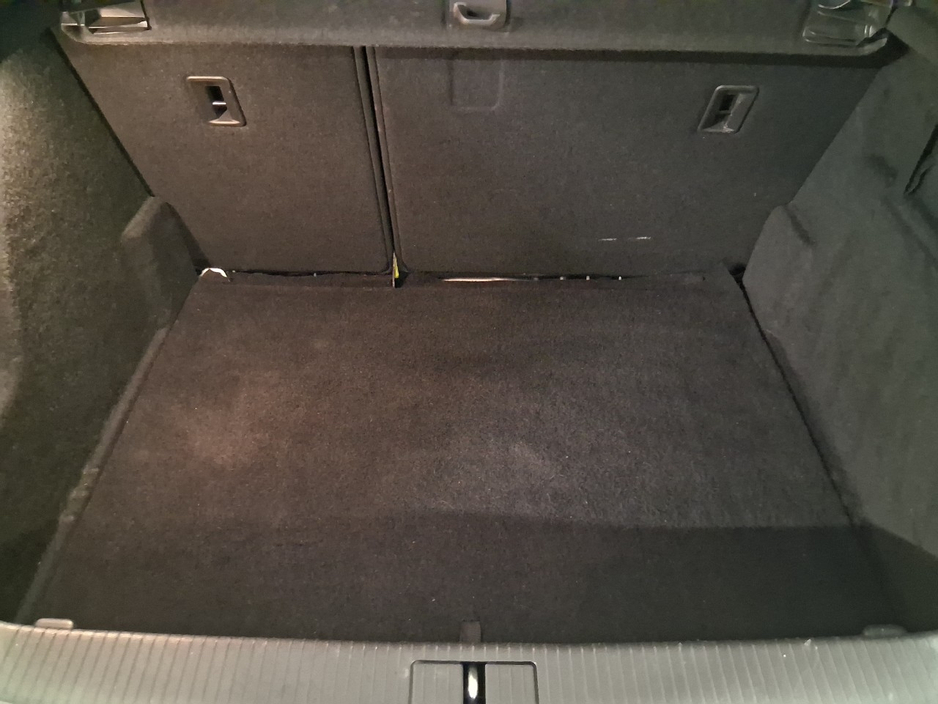 2014 Opel Astra - image 10